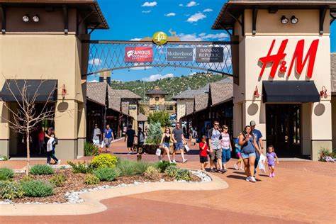 castle rock outlet stores.